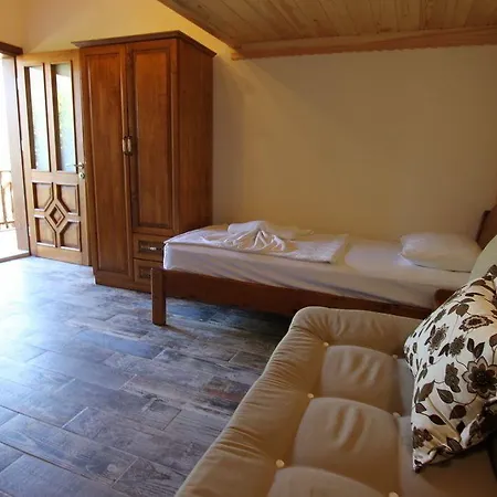 Elly's Mesudiye (Datca)