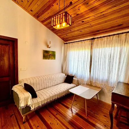 Elly's Homestay